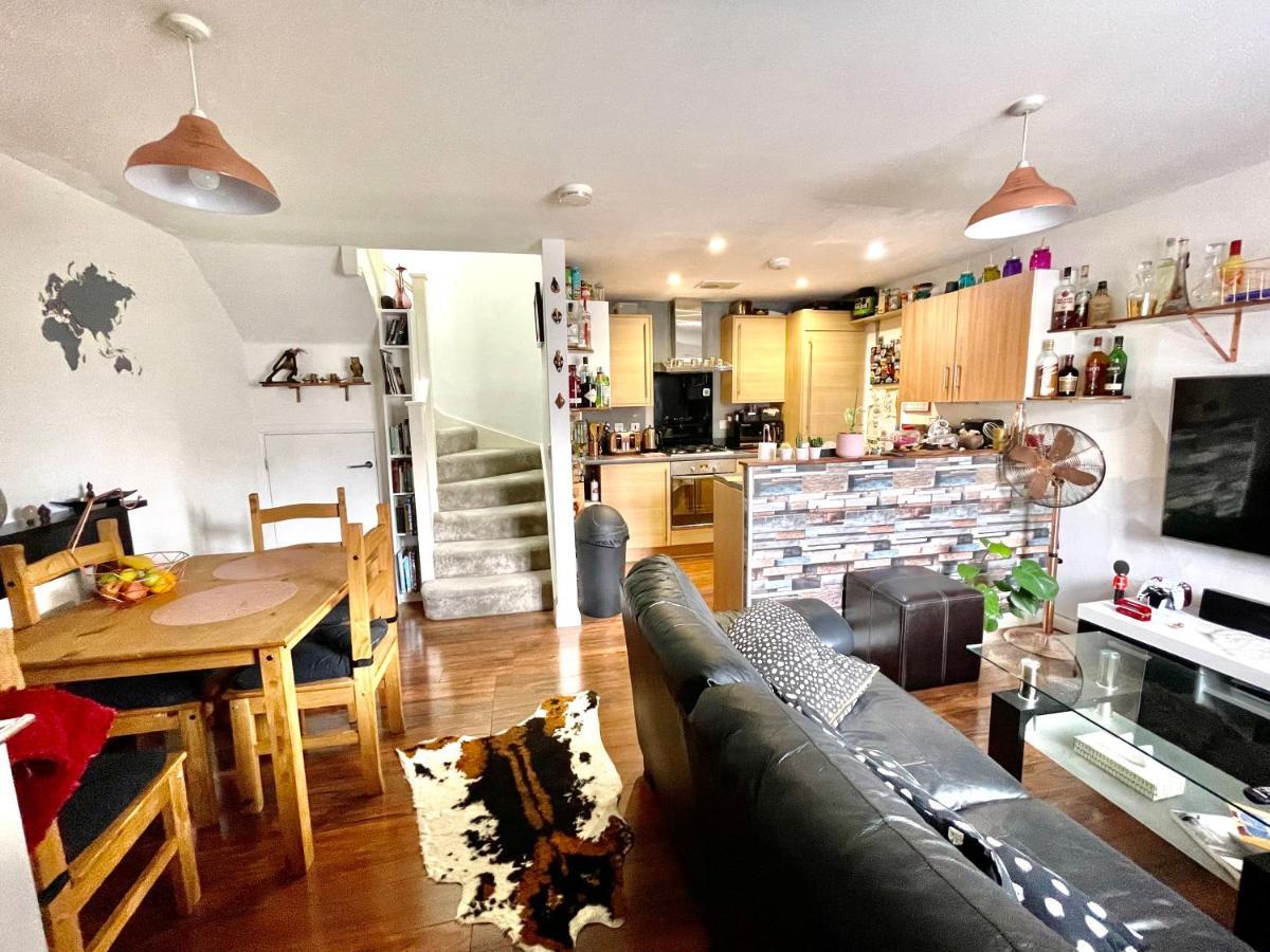 Private In Bs14 Homestay Bristol